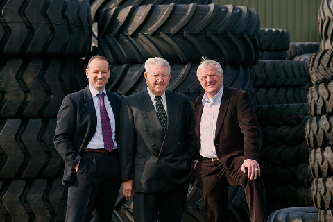 Bertus Heuver komt het bedrijf binnen