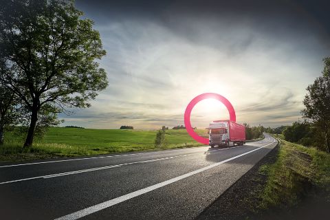 Corporate-Rode-Cirkel-Truck