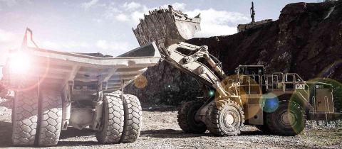 headerbeeld_em_aeolus_starre dumper ae45_e4_met shovel_al53